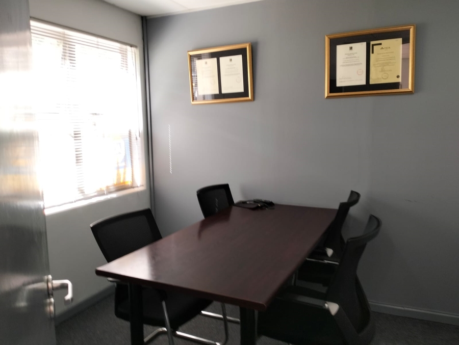 Commercial Property for Sale in Rosenpark Western Cape